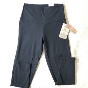 Brand new Balance Collection leggings